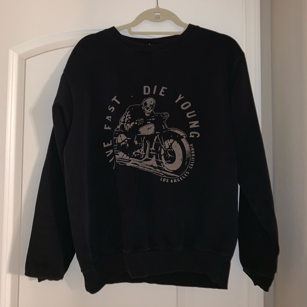 Brandy Melville pullover